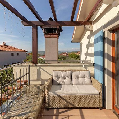 Apartma Koper Pobegi Buitenkant foto