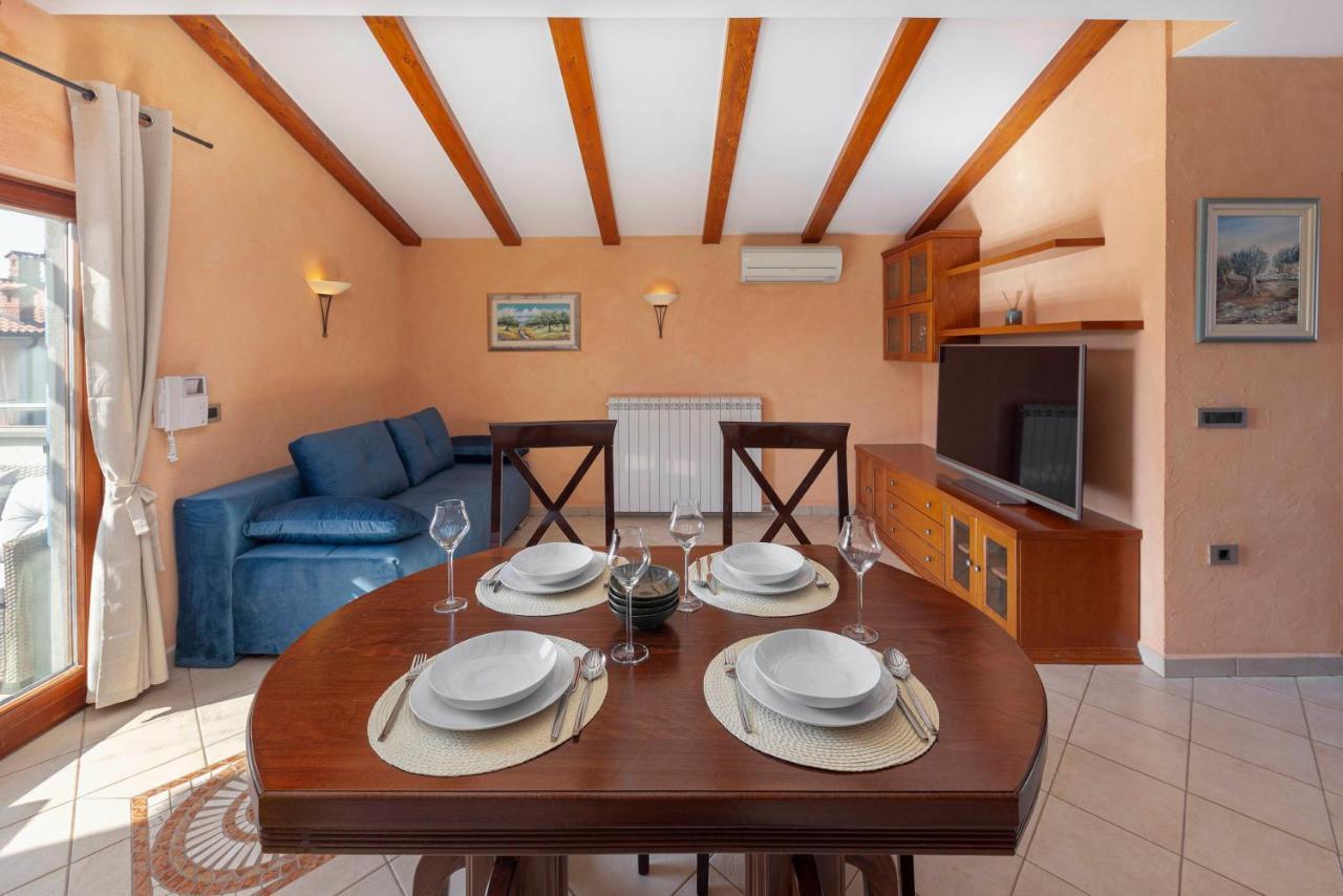 Apartma Koper Pobegi Buitenkant foto
