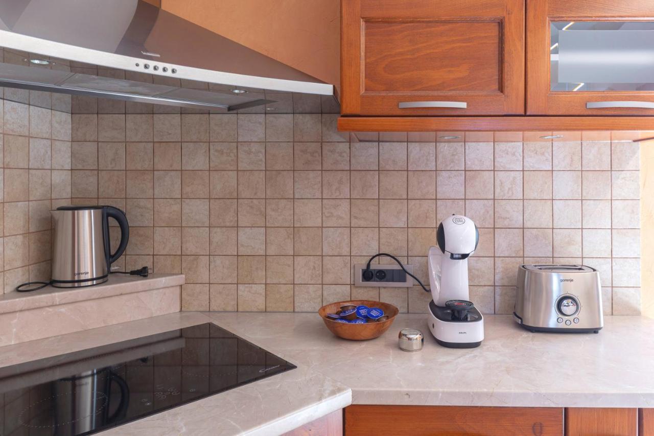 Apartma Koper Pobegi Buitenkant foto